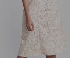 Gina Bacconi Peach Mylene Embroidered Floral A-Line Midi Dress  Size: 14 postage included