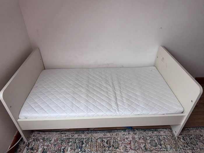 toddler bed