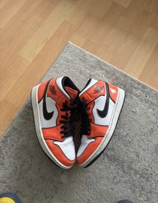 Jordan 1 Mid