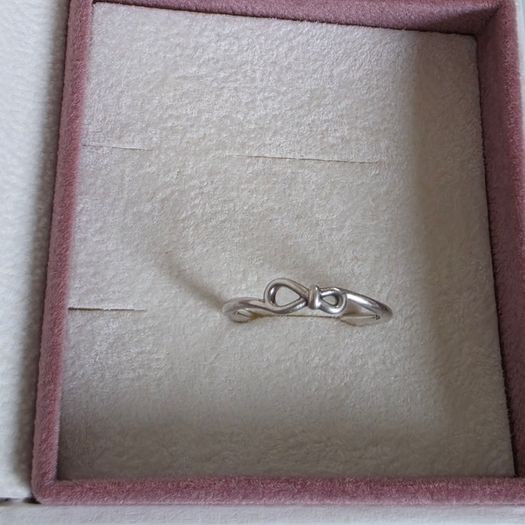 Pandora infinity knot ring size 54(no box)