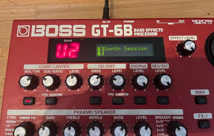 Boss GT-6B Bass Effects Processor