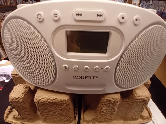 Roberts Zoombox FM