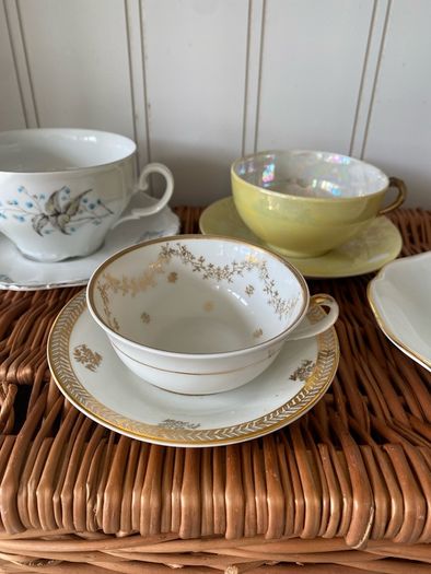 cups  & saucers - vintage china