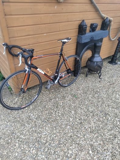 KTM Strada 800