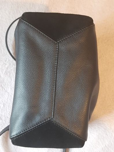 Clarks Genuine Leather Crossbody Tote Bag (Brand New without Tags)