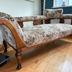 Traditional 3 Piece Chaise Lounge & Armchair Suite
