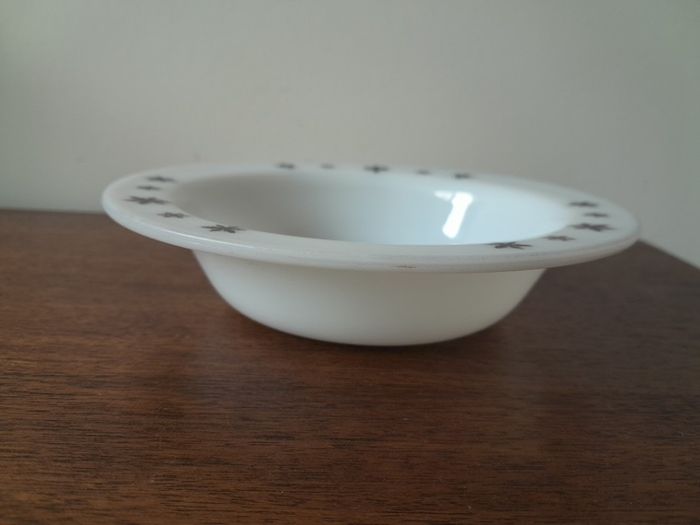 Vintage Pyrex JAJ Snowflake bowl 1958