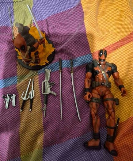 Deadpool figures