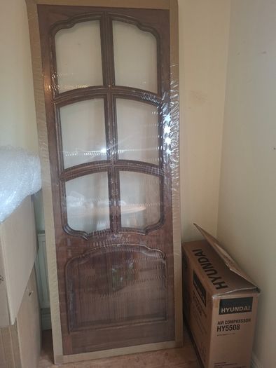 Deanta walnut door