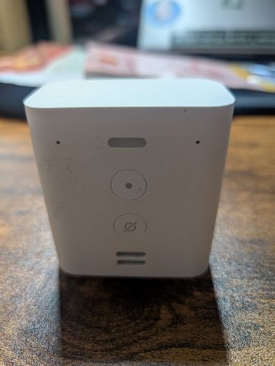 Echo Flex - Voice control smart home devices with Alexa