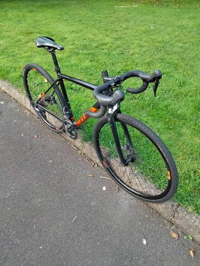 Cube Cross Race Cyclocross Bike, 50cm, carbon fork, Hydraulic brakes