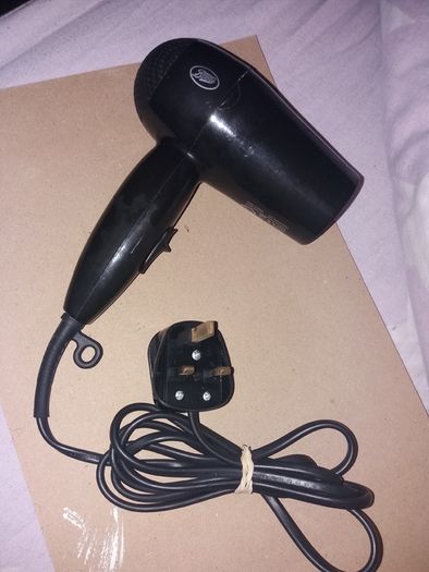 Hair dryer