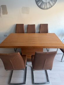 table and chairs