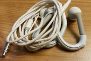 Urban Beatz Excels Sweatproof Sport Earbuds with In-Line Microphone