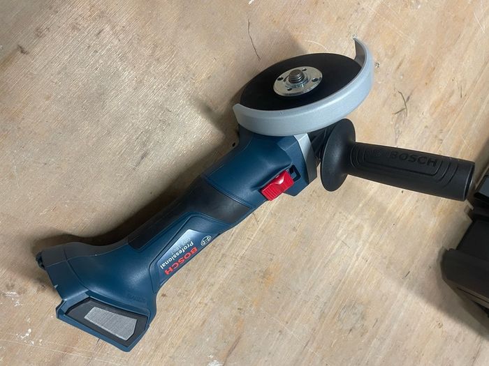 Bosch Brushless Cordless Grinder