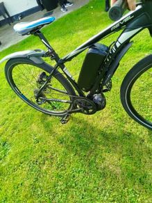 Giant ALUXX 600 Series Electric Bike