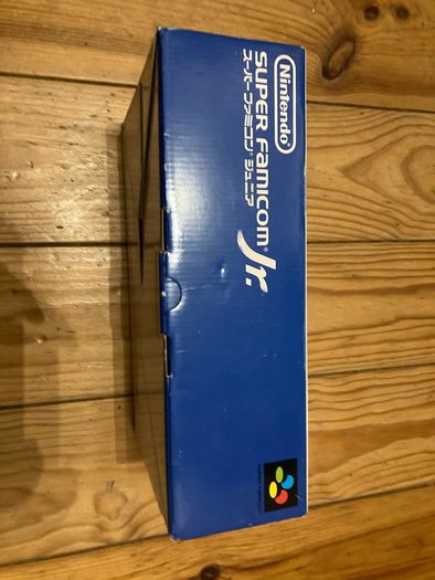 Super famicom JR console