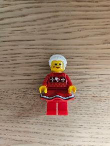 lego mrs. claus