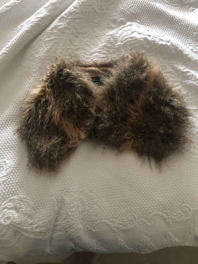 Faux fur collar