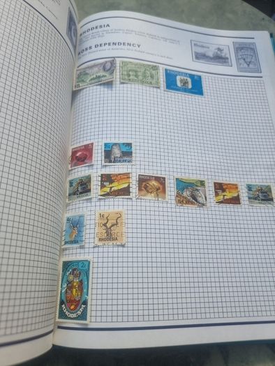 Stanley Gibbons World Collector Stamp Album With Many Stamps Included