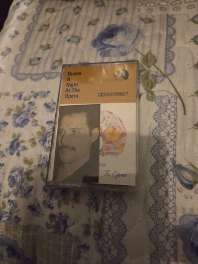 Queen. A Night at the Opera , cassette