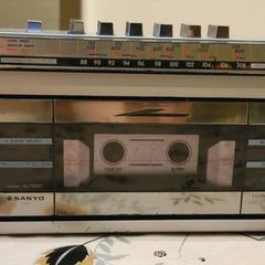 From 1982's SANYO M-7100LE Radio Stereo Cassette Recorder, working good.