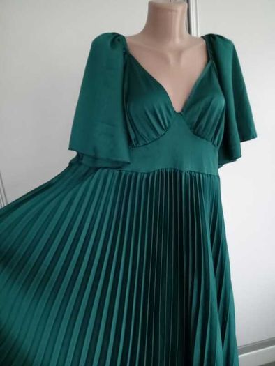 Dress size 18