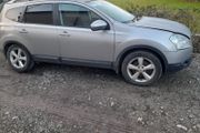 nissan qashqai  breaking