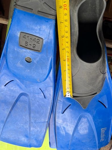 scuba diving fins