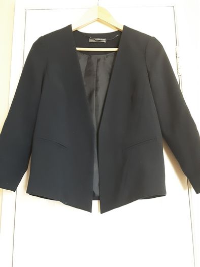 Jacket/Short Waist/Hipster Fitted Jacket Colour: Navy  ..  Size: 10 UK ..  Reduced