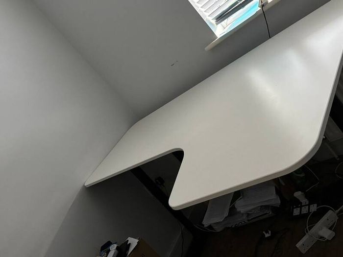 IKEA BEKANT Corner Desk 160x110 - White/Black