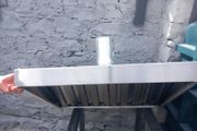 Range hood with an axial duct fan