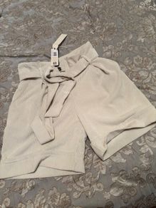Over D shorts / M / new