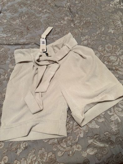 Over D shorts / M / new