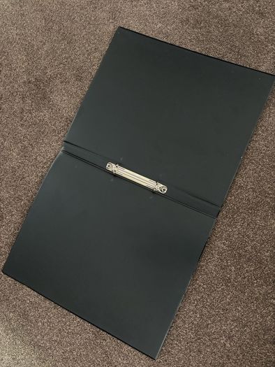 Black A4 folder