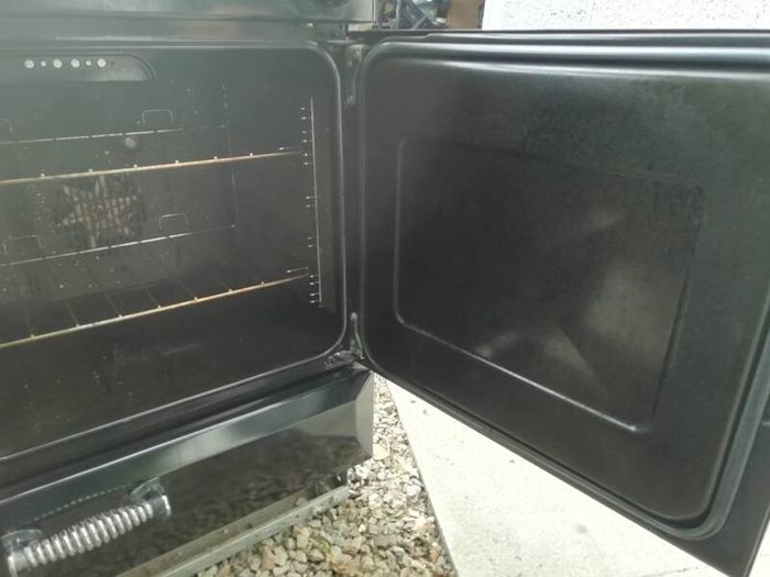 Cooking machine - gas n electric