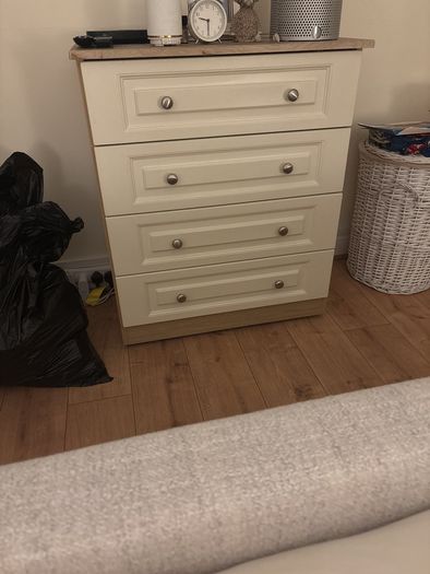 chest of drawers free