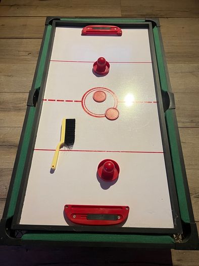 pool table / ping pong / ice hockey