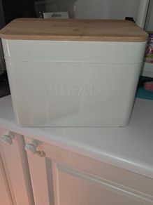 Bread bin