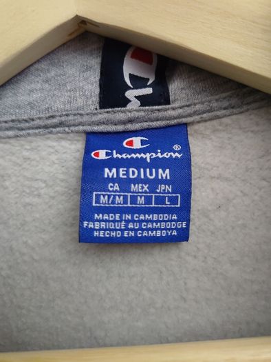 Champion Men's Hoodie - Medium