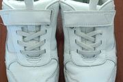 Clarks trainers white