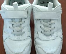 Clarks trainers white