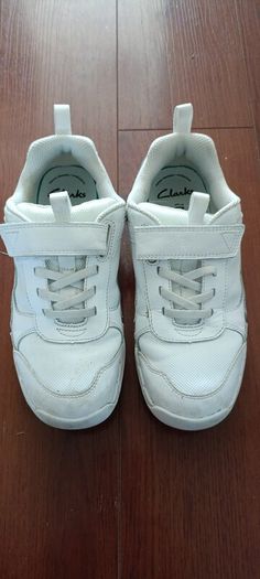 Clarks trainers white