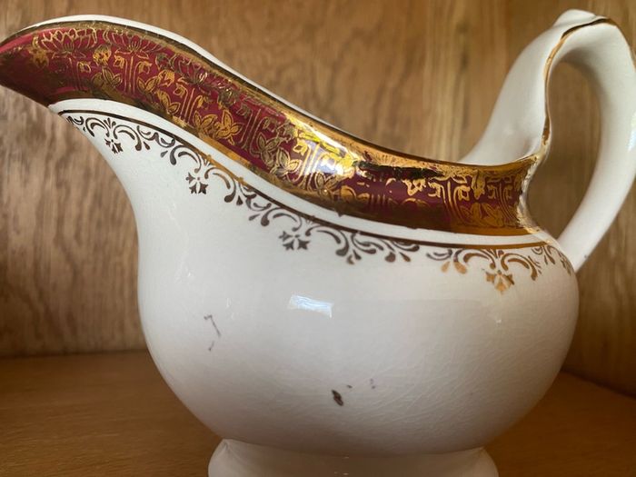 Arklow pottery jug