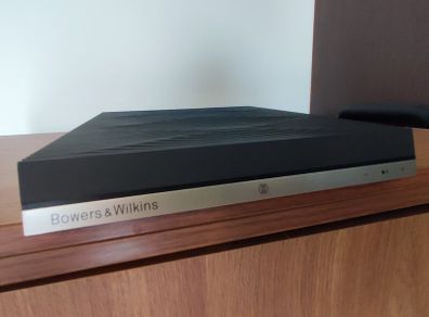 B&W formation audio streaming media player