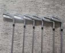 Titleist Ap2 718