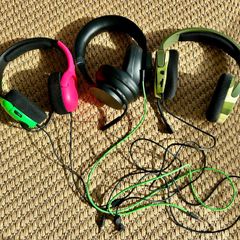 headphones - for repair or parts