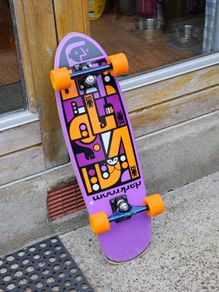 Cruiser Skateboard (Longboard wheels)