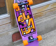 Cruiser Skateboard (Longboard wheels)
