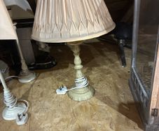 Cream lamp